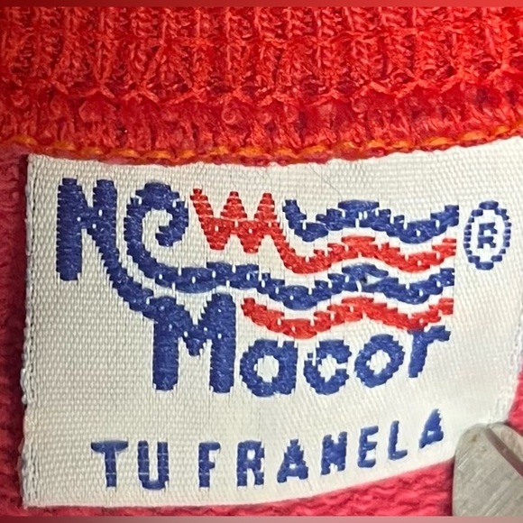 Vintage 90s Looney Tunes Tweety Bird Streetwear Sweatshirt 
Red Graphic Crewneck - Picture 6 of 7